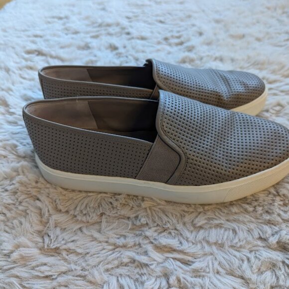 VINCE Blair Perforated Suede Sneaker size 6.5 - Picture 5 of 8